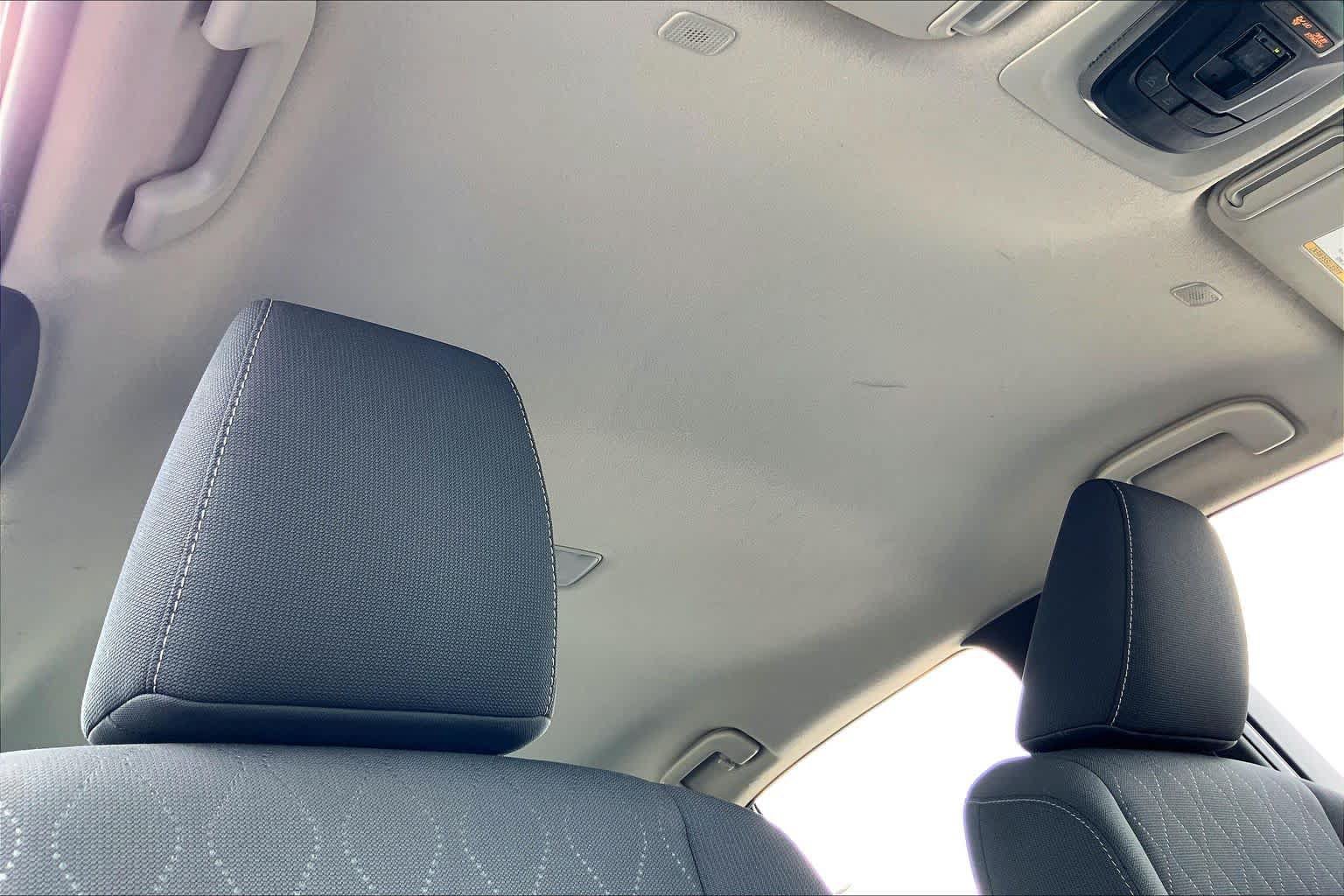 Used 2024 Toyota Corolla LE FWD image 14
