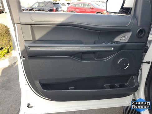 Used 2024 Ford Expedition Max XLT image 22