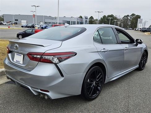 Used 2023 Toyota Camry XSE image 11