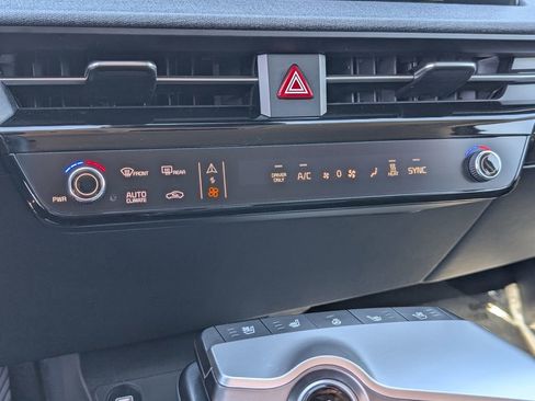 Certified 2024 Kia EV6 Wind w/ Wind Technology Package image 29