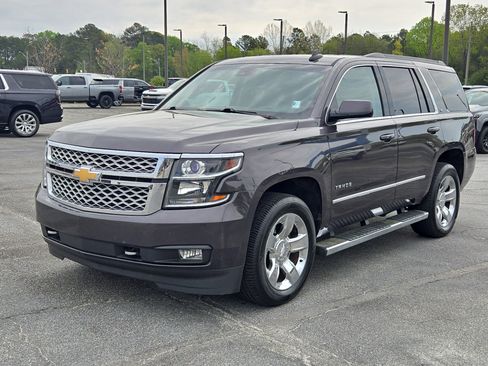 Used 2017 Chevrolet Tahoe LT w/ LT Signature Package image 2