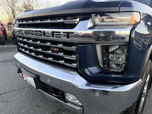 Used 2021 Chevrolet Silverado 2500 LTZ w/ LTZ Plus Package image 9