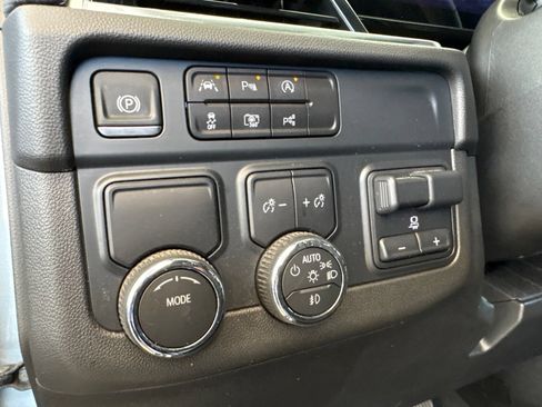 Used 2025 Chevrolet Tahoe RST w/ Comfort Package RWD image 13