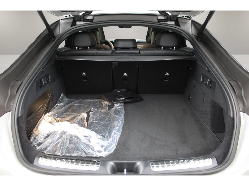 Used 2026 Mercedes-Benz GLC 300 4MATIC image 30