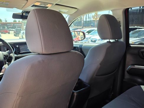 Used 2019 Toyota Tacoma SR5 RWD image 27