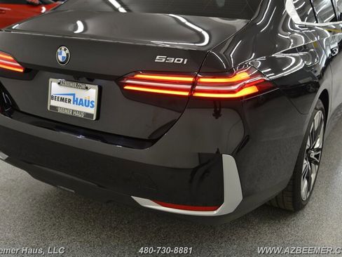Used 2024 BMW 530i w/ M Sport Package image 43