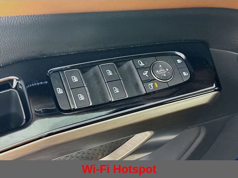 Certified 2024 Nissan Pathfinder Platinum image 26