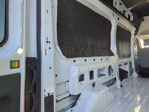 Used 2018 Ford Transit 250 148 High Roof image 23