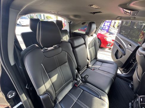 Used 2017 Acura MDX SH-AWD image 41