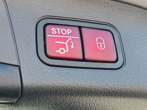 Used 2022 Mercedes-Benz GLA 45 AMG AMG GLA 45 image 29