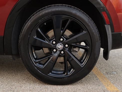 Used 2023 Buick Envision Essence w/ Sport Touring Package image 38