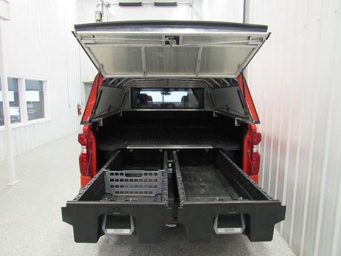 Used 2021 Chevrolet Silverado 1500 W/T w/ Z71 Off-Road Package AWD/4WD image 17
