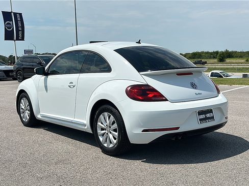 Used 2019 Volkswagen Beetle 2.0T S image 6