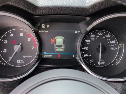 Used 2023 Alfa Romeo Stelvio Sprint RWD image 14