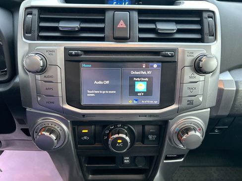 Used 2018 Toyota 4Runner SR5 Premium AWD/4WD image 17