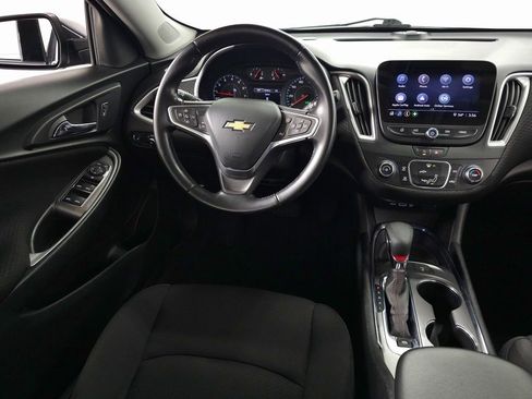 Used 2022 Chevrolet Malibu RS image 17