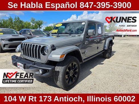 Used 2023 Jeep Gladiator Overland AWD/4WD image 4