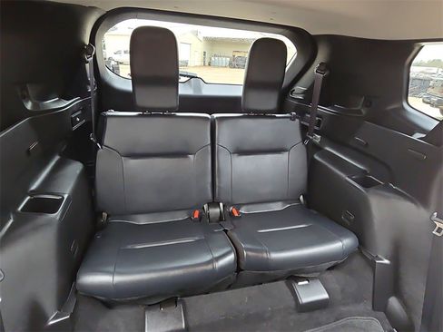 Used 2024 Mitsubishi Outlander SE image 12