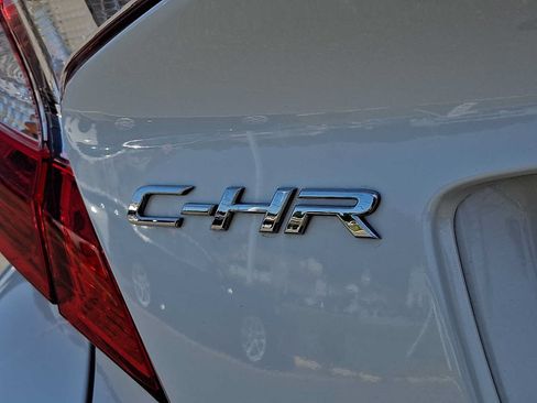 Used 2019 Toyota C-HR Limited FWD image 30