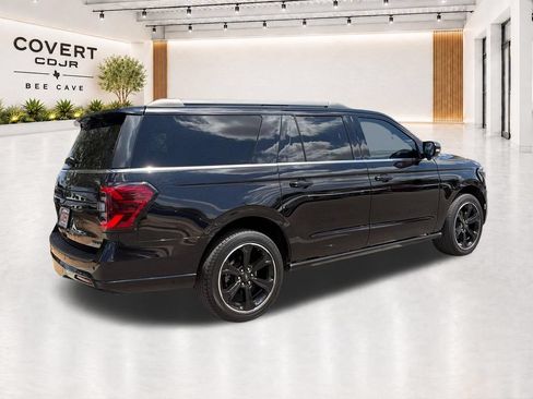 Used 2023 Ford Expedition Max Limited AWD/4WD image 12