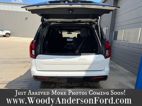 Used 2025 Ford Expedition Tremor AWD/4WD image 6