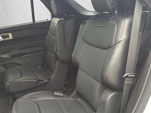 Used 2020 Ford Explorer ST w/ ST Street Pack image 21