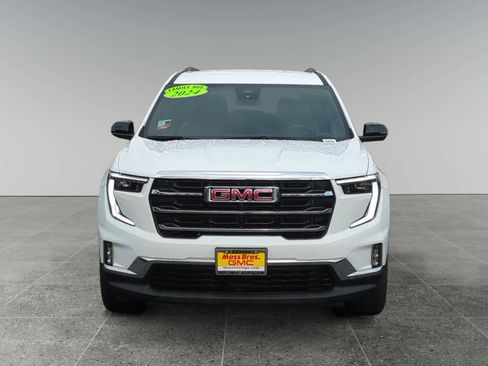 Used 2024 GMC Acadia Elevation image 8