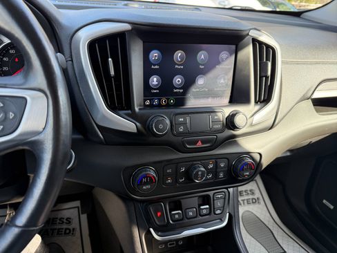 Used 2021 GMC Terrain SLT w/ Infotainment Package II image 32