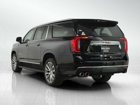 Used 2022 GMC Yukon XL Denali AWD/4WD image 3
