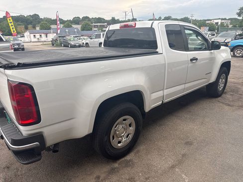Used 2015 Chevrolet Colorado W/T RWD image 5