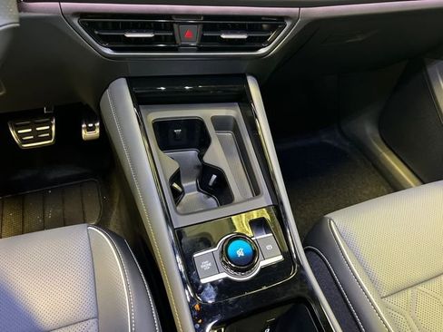 New 2026 Volkswagen Tiguan SEL R-Line AWD/4WD image 17