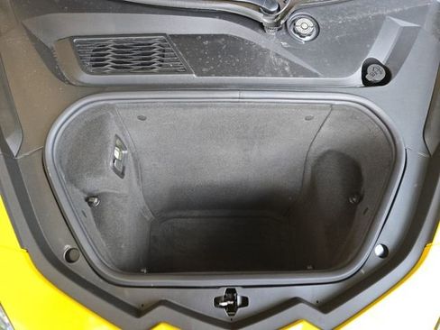 New 2026 Chevrolet Corvette Stingray Coupe w/ Battery Protection Package image 21