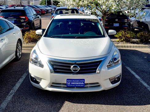 Used 2013 Nissan Altima 2.5 SL w/ 2.5 Moonroof Pkg FWD image 14