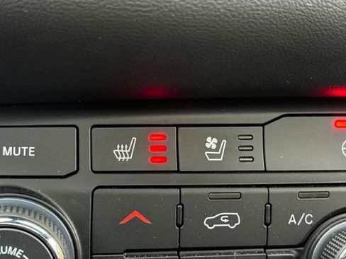 Used 2024 Dodge Durango GT image 31