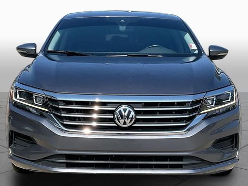 Used 2020 Volkswagen Passat 2.0T SE FWD image 4