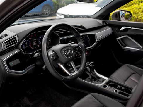 Used 2020 Audi Q3 2.0T Premium w/ Convenience Package image 28