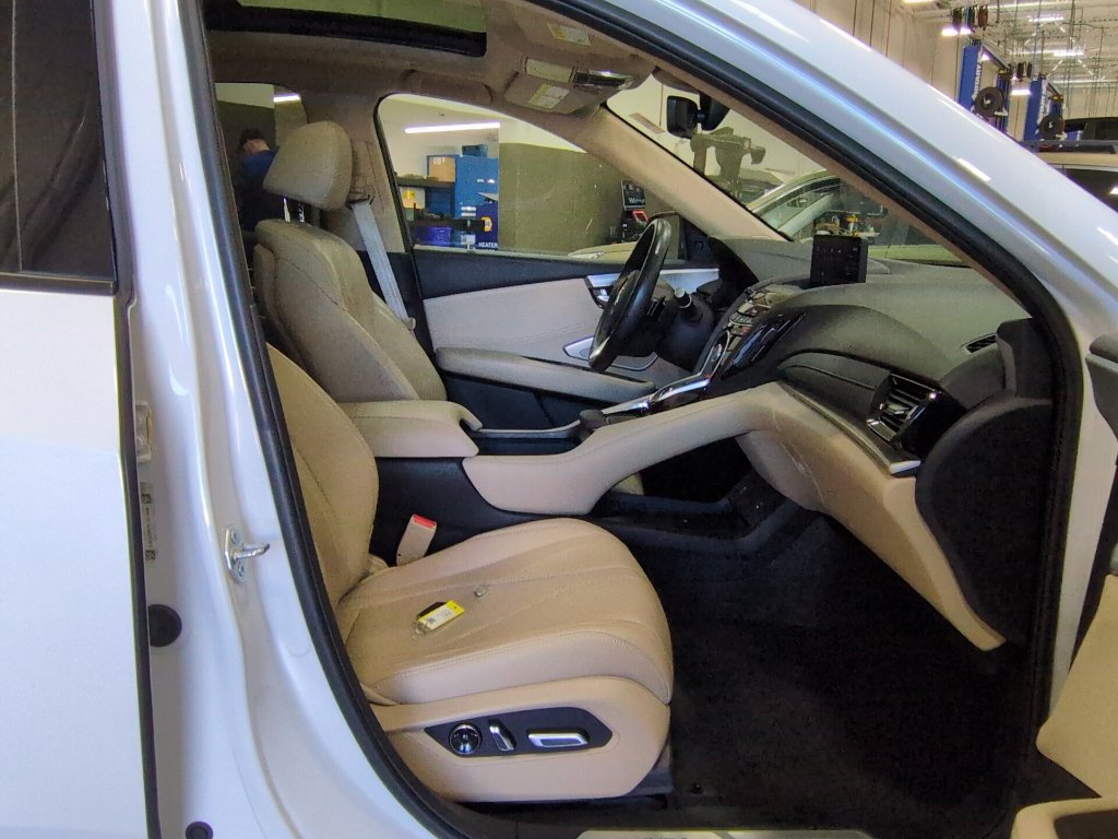 Used 2023 Acura RDX w/ Technology Package AWD/4WD image 17
