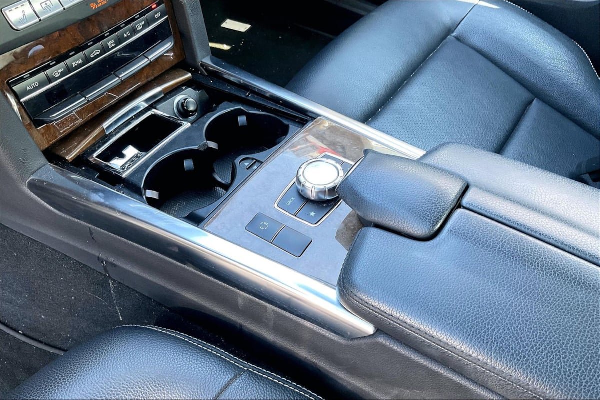Used 2014 Mercedes-Benz E 350 Sedan image 15