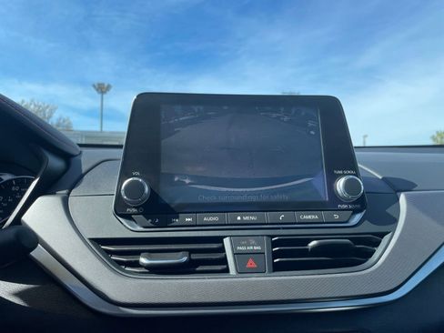 Used 2025 Nissan Altima 2.5 SR image 20