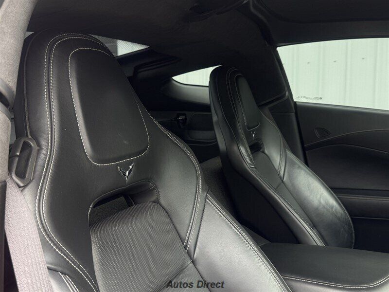 Used 2014 Chevrolet Corvette Stingray Coupe w/ Z51 3LT w/ 3LT Preferred Equipment Group RWD image 27