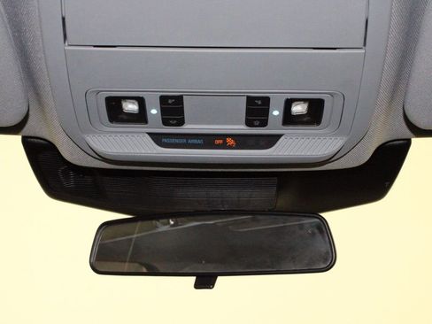 Used 2021 Ford Explorer XLT w/ Equipment Group 202A image 30