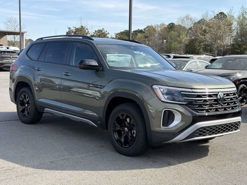 New 2026 Volkswagen Atlas Peak Edition AWD/4WD image 7