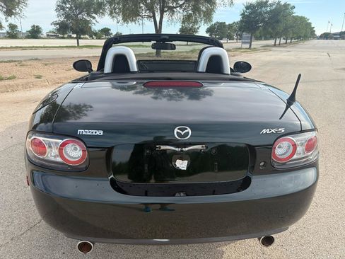 Used 2007 MAZDA MX-5 Miata Touring RWD image 30