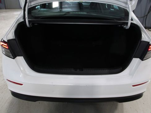 Used 2024 Honda Accord Sport image 41