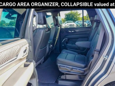 Used 2022 GMC Yukon Denali w/ Denali Ultimate Package AWD/4WD image 12