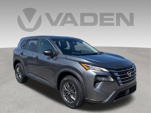 Used 2024 Nissan Rogue S FWD image 33