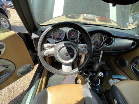 Used 2005 MINI Cooper S FWD image 29