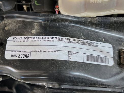Used 2025 RAM ProMaster 2500 w/ U-Haul Equipment Group FWD image 19