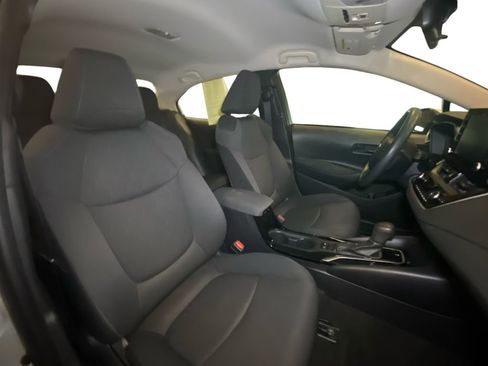 Used 2022 Toyota Corolla LE image 15