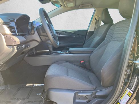 Used 2025 Toyota Camry LE FWD image 11